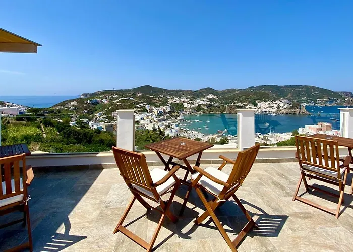 Hotel Domus Ɫ Ponza